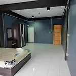 V Apartment Sathorn วี อพาตเม้นท์สาทร ห้องพักใจกลางเมือง ท่ามกลางแหล่งขายอาหารมากมาย เดินทางสะดวก น้ำไฟ ไวไฟฟรี